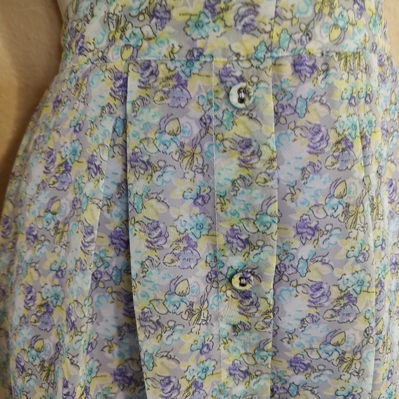 Delicate Pleated Decorative Buttons Floral Print Skirt SZ XL Romy - Picture 3 of 9